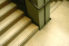 schody i spocznik z hiszpańskiego marmuru crema marfil